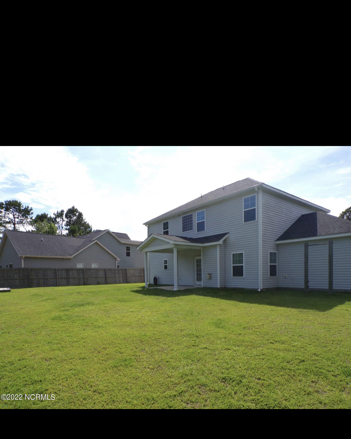 Nhà 2 tầng tại Compound Pejaten Barat Kemang