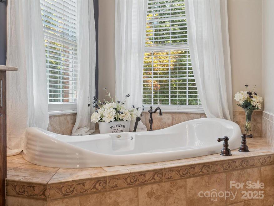 7bed room apartment for sale